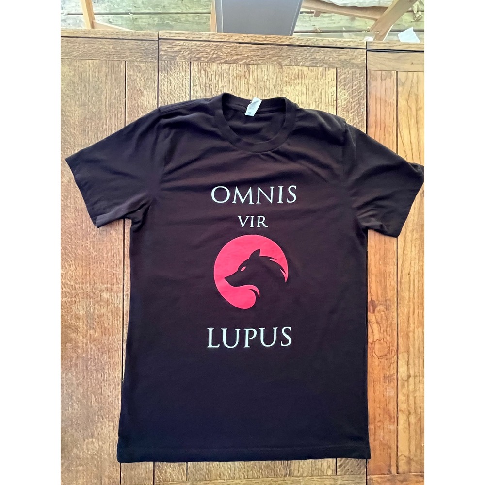 Red Rising black short sleeve T-shirt Size Medium M Science Fiction